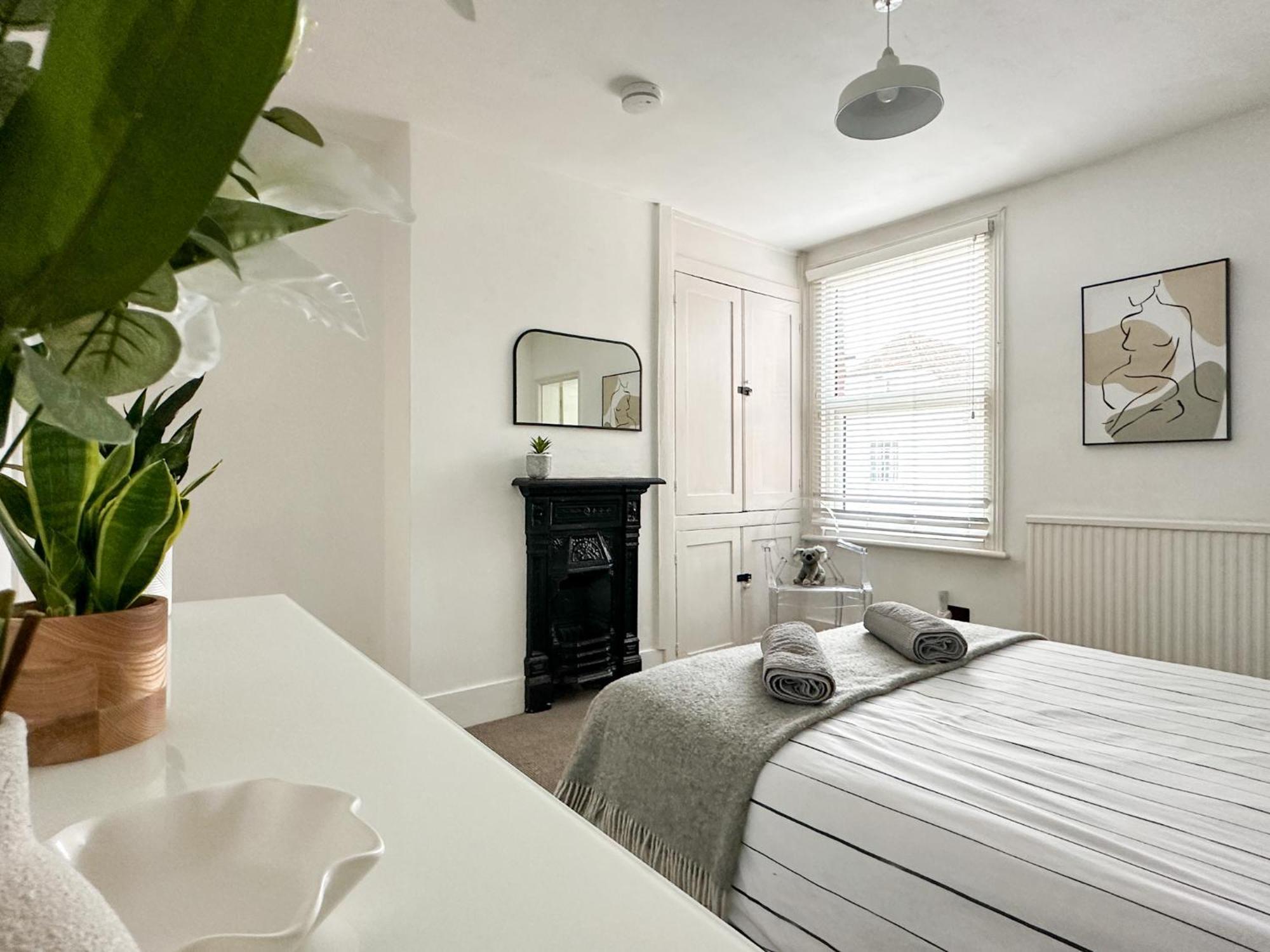 Love Lane - Cosy & Modern City Centre Guest Suite Κάντεμπερι Εξωτερικό φωτογραφία